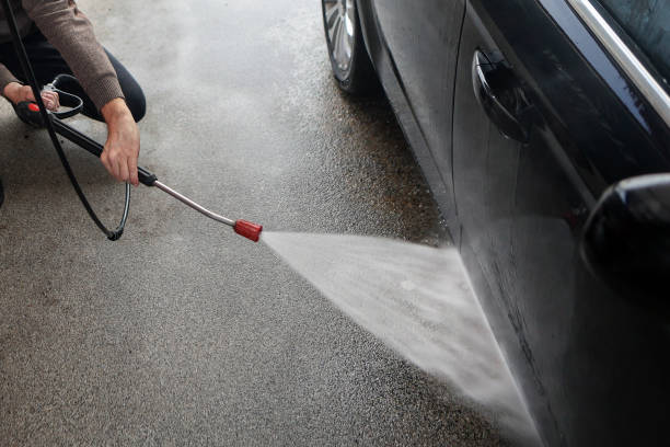 Best Garage Pressure Washing  in Racine, WI